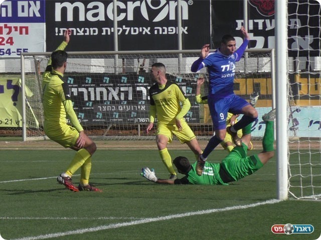 טמיר ללו מקדים את סאן טוריאל (שקד מורג)